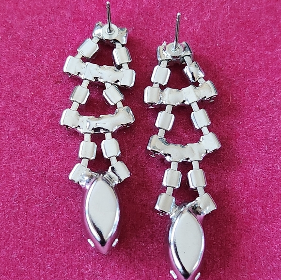 Vintage Silver Tone Rhinestone Drop Earrings Set - Picture 5 of 9